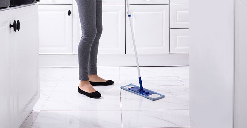 بهترین روش برای تمیز کردن سرامیک و کف خانه + معرفی ترفندها